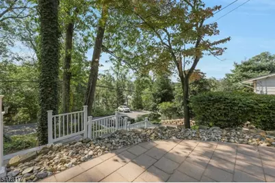 336 Lakeview Ave, Ringwood, NJ 07456 - Photo 32