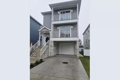 135 N 15th St #1, East Orange, NJ 07017 - Photo 2