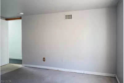85 Roosevelt Ave, Butler, NJ 07405 - Photo 14