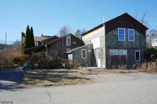 85 Roosevelt Ave, Butler, NJ 07405 - Photo 2