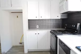 85 Roosevelt Ave, Butler, NJ 07405 - Photo 16