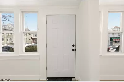 338 E 19th St, Paterson, NJ 07524 - Photo 6