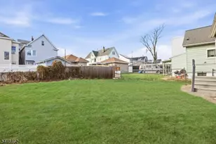 338 E 19th St, Paterson, NJ 07524 - Photo 30