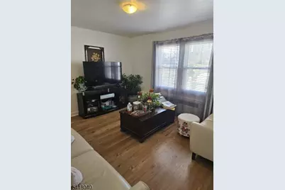 836 Summit St, Linden, NJ 07036 - Photo 6