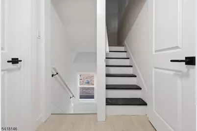 10 Mulford Pl, Newark, NJ 07112 - Photo 14