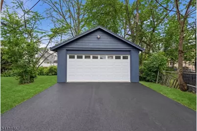 10 Mulford Pl, Newark, NJ 07112 - Photo 30