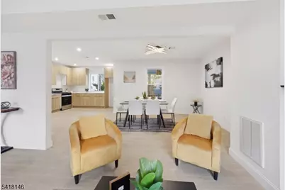 10 Mulford Pl, Newark, NJ 07112 - Photo 2