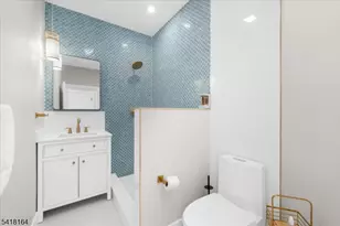 86 Treetops Cir, Franklin Township, NJ 08540 - Photo 18