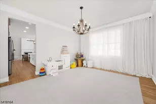 86 Treetops Cir, Franklin Township, NJ 08540 - Photo 16