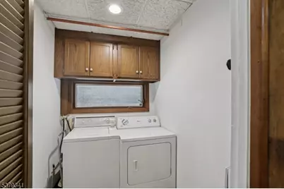 833 Berkshire Valley Rd, Jefferson Township, NJ 07885 - Photo 16