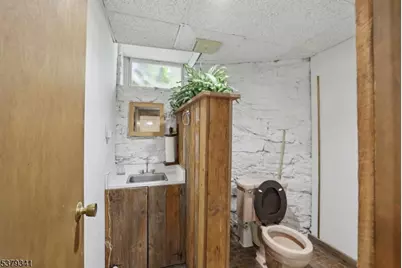 833 Berkshire Valley Rd, Jefferson Township, NJ 07885 - Photo 24