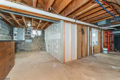 32 Cutler Dr, Morris Plains, NJ 07950 - Photo 24