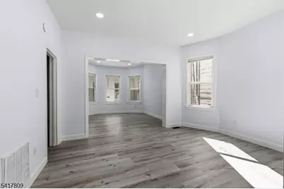 77 S Munn Ave, Newark, NJ 07106 - Photo 16
