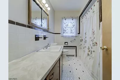 309 Marion Pl, Manville, NJ 08835 - Photo 12