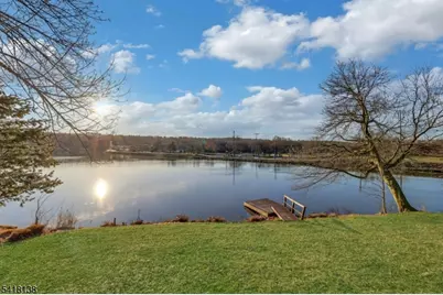 10 Lake Drive West, Wayne, NJ 07470 - Photo 4