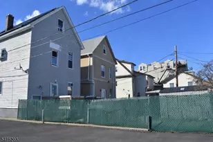 546 S Broad St, Elizabeth, NJ 07202 - Photo 4