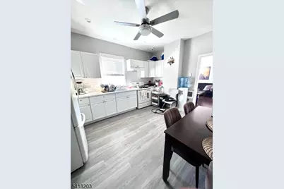 546 S Broad St, Elizabeth, NJ 07202 - Photo 10