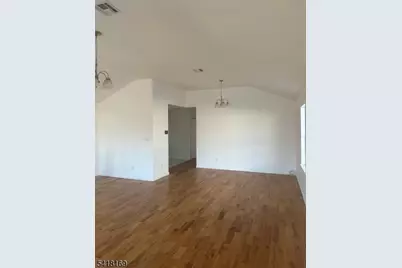 339 Ocean Ave, Jersey City, NJ 07305 - Photo 20