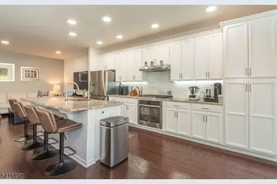 11 Albert Ct, Randolph Township, NJ 07869 - Photo 2