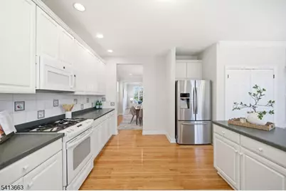 18 Glen Rock Rd, Cedar Grove, NJ 07009 - Photo 10