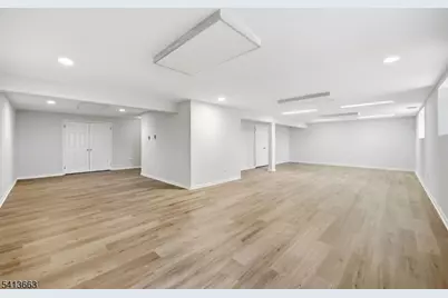 18 Glen Rock Rd, Cedar Grove, NJ 07009 - Photo 34