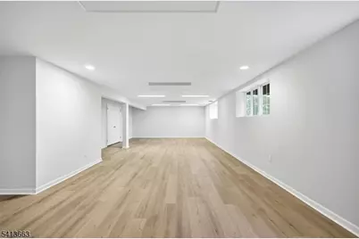 18 Glen Rock Rd, Cedar Grove, NJ 07009 - Photo 36