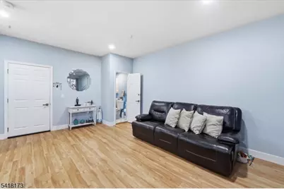 181-A Court St, Newark, NJ 07103 - Photo 4