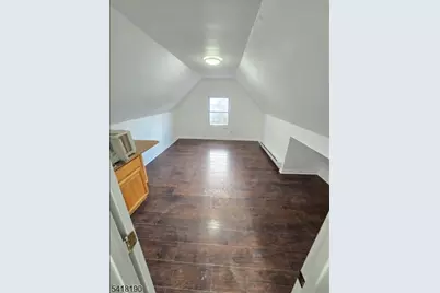 16 Krueger Pl, Passaic, NJ 07055 - Photo 20