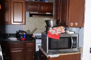 16 Krueger Pl, Passaic, NJ 07055 - Photo 10