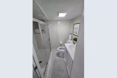 16 Krueger Pl, Passaic, NJ 07055 - Photo 24