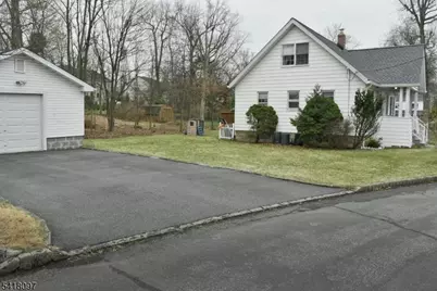 14 Intervale Rd, Livingston, NJ 07039 - Photo 2