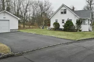 14 Intervale Rd, Livingston, NJ 07039 - Photo 2