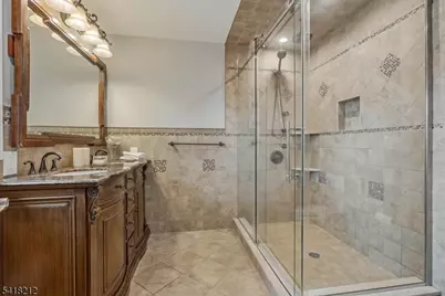 7 Chadwick Rd, Livingston, NJ 07039 - Photo 20