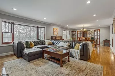 7 Chadwick Rd, Livingston, NJ 07039 - Photo 4