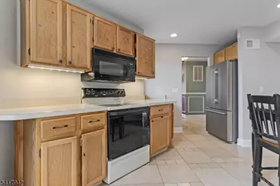 11 Joan Dr, Byram Township, NJ 07874 - Photo 10