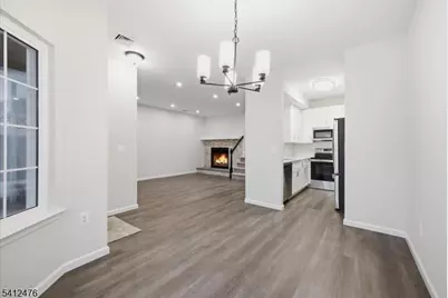 8 Encampment Drive, Bedminster Township, NJ 07921 - Photo 4