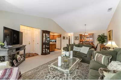 16 Westchester Ter, Clinton Township, NJ 08801 - Photo 6