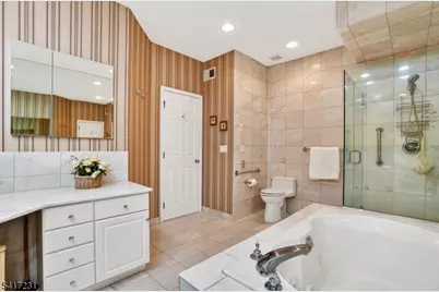 20 Conklin Ct, Roseland, NJ 07068 - Photo 12