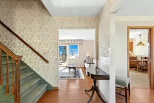 10 Tree Top Dr, Springfield, NJ 07081 - Photo 4