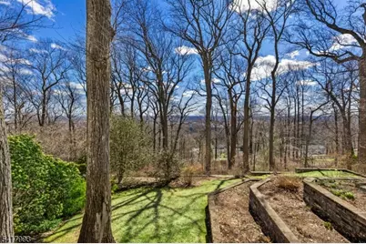 10 Tree Top Dr, Springfield, NJ 07081 - Photo 16