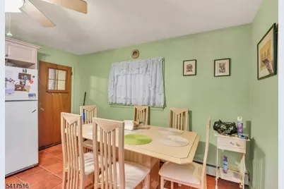 236 Stuyvesant Ave, Lyndhurst Township, NJ 07071 - Photo 24