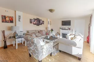 29 Arden St, Franklin Township, NJ 08873 - Photo 4