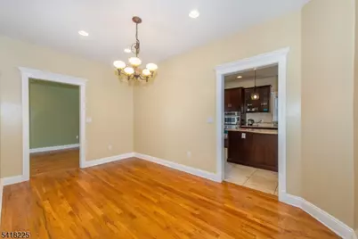 12-31 Roosevelt Pl, Fair Lawn, NJ 07410 - Photo 6