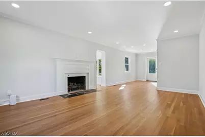 1840 Lake Ave, Scotch Plains Township, NJ 07076 - Photo 4