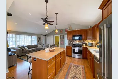 28 Woodside Dr, West Milford Twp., NJ 07480 - Photo 16