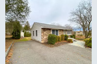 28 Woodside Dr, West Milford Twp., NJ 07480 - Photo 2