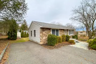 28 Woodside Dr, West Milford Twp., NJ 07480 - Photo 2