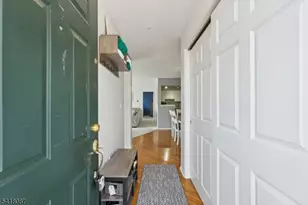 1636 King Ct, Green Brook Township, NJ 08812 - Photo 4