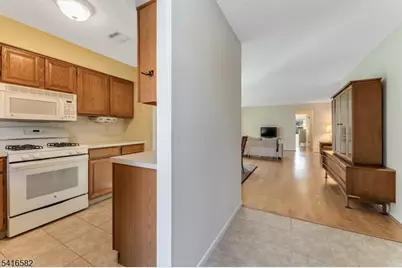 8 Betty Court, Lebanon, NJ 08833 - Photo 10