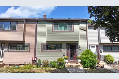 466 Brookside Ln, Hillsborough Township, NJ 08844 - Photo 2